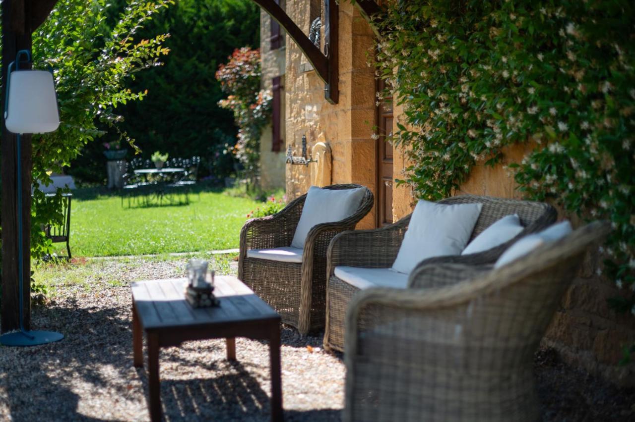 Le Clos Versailles Beynac Exteriör bild
