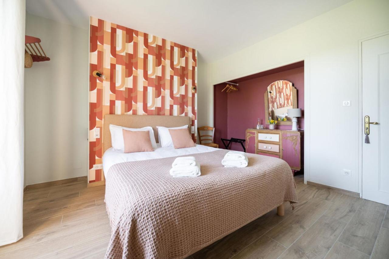 Le Clos Versailles Beynac Exteriör bild